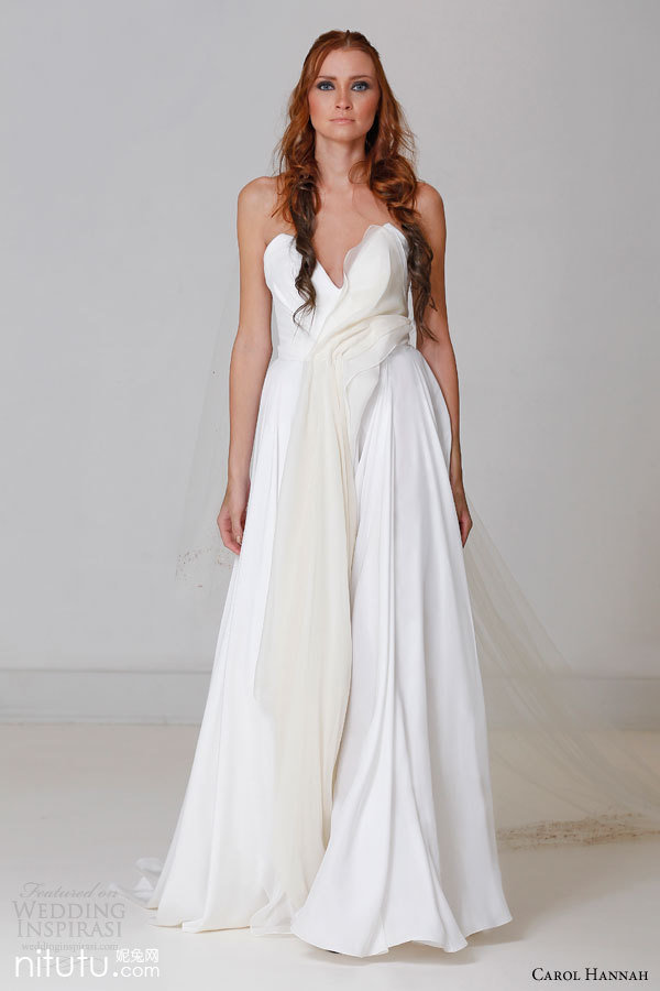 Carol Hannah 2024婚纱礼服系列摄影