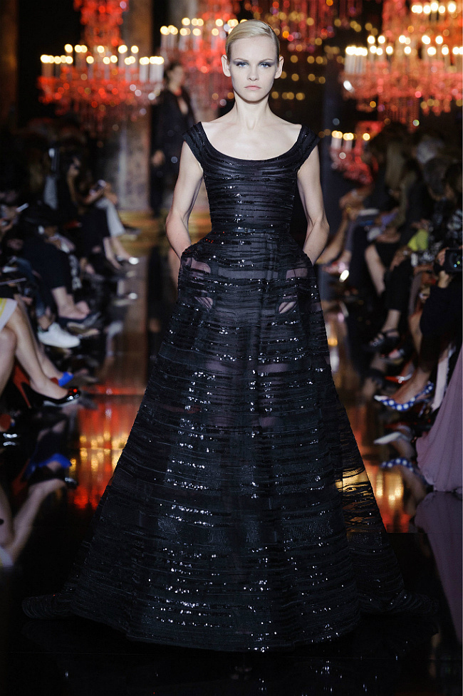 ELIE SAAB 2024秋冬高订婚纱礼服