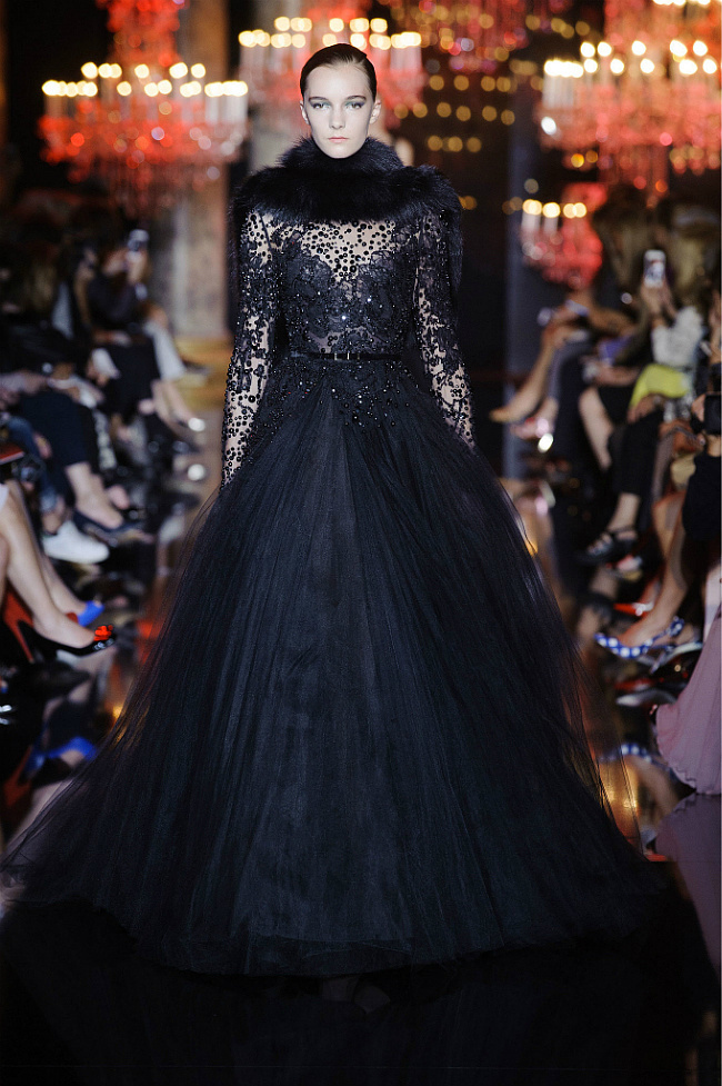 ELIE SAAB 2024秋冬高订婚纱礼服