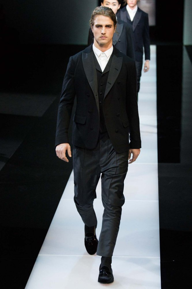 Giorgio Armani 2024米兰时装周男装时装发布会