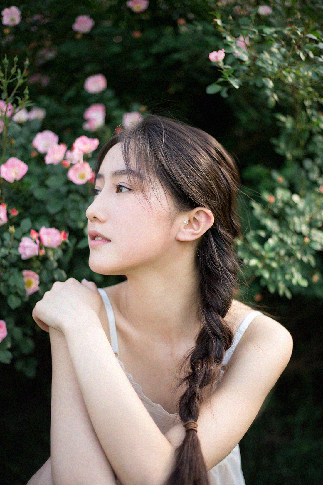 人像写真摄影：阳光暖暖拂来 ，眼眸温柔散开。