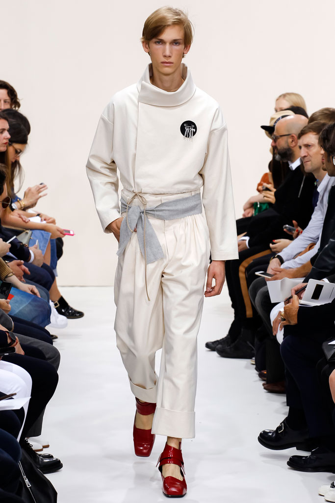J.W.Anderson 2024伦敦春夏系列男装秀