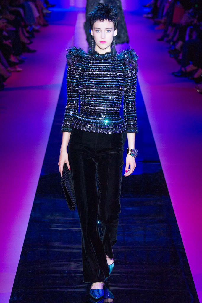Armani Privé（阿玛尼）2024秋冬巴黎时装秀