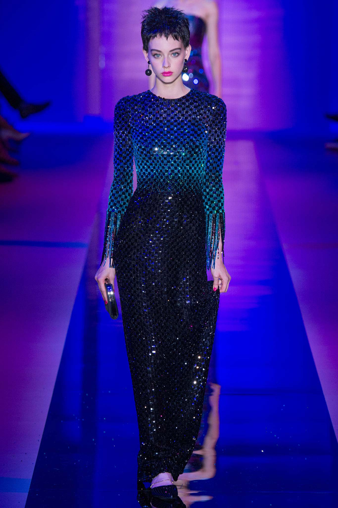 Armani Privé（阿玛尼）2024秋冬巴黎时装秀