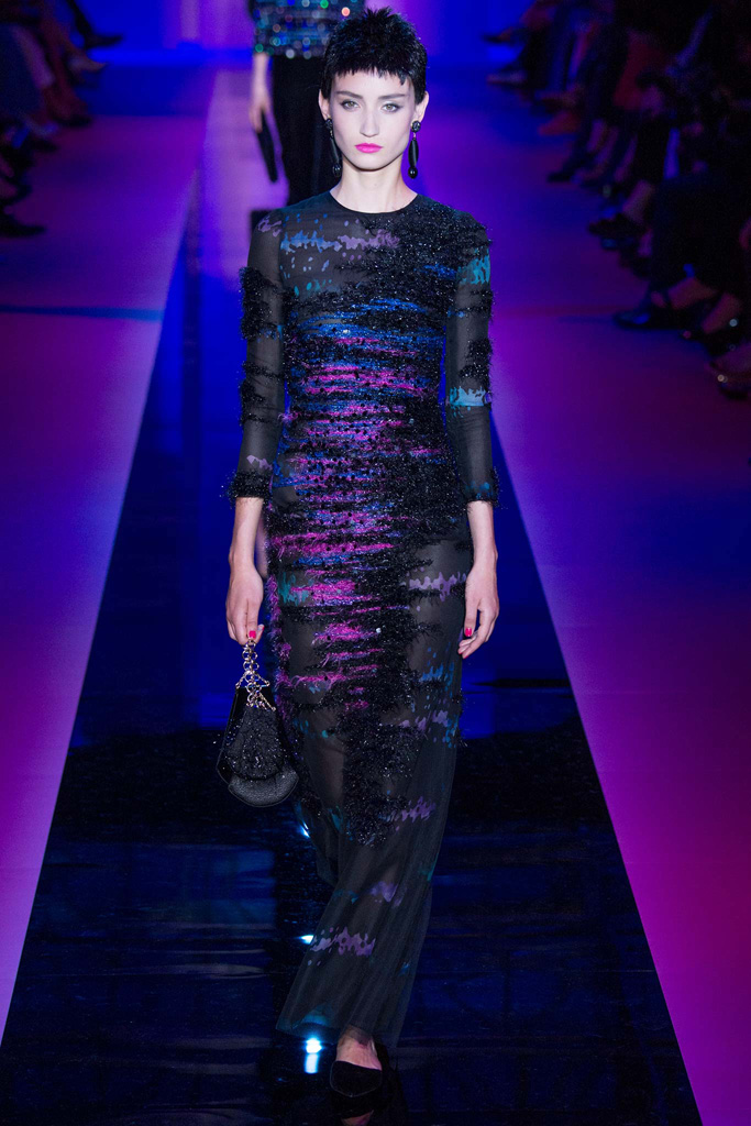 Armani Privé（阿玛尼）2024秋冬巴黎时装秀
