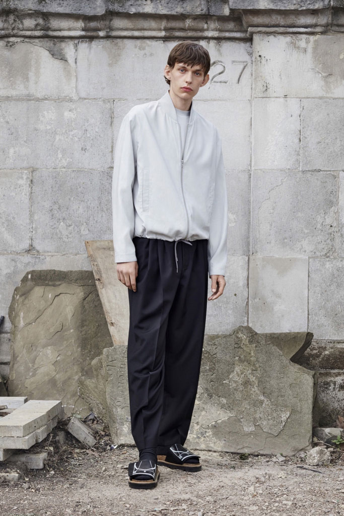 Alexander McQueen（亚历山大·麦昆）2024春夏Lookbook