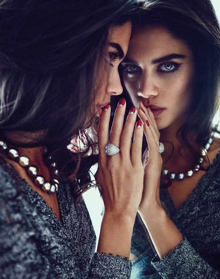 超模Sara Sampaio出镜《L’Officiel》杂志 混搭时尚性感写真