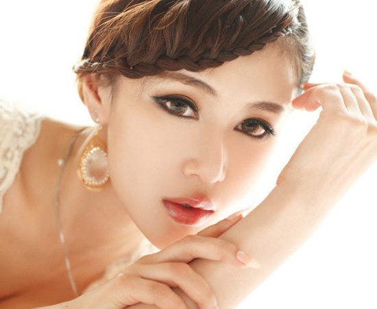 办公室应急补妆四技巧 尴尬时刻帮你忙