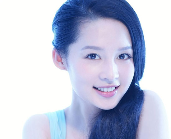 睫毛夹的最佳使用技巧 立显卷翘效果
