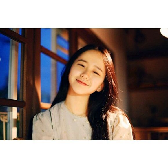 面朝阳光唯美美女摄影