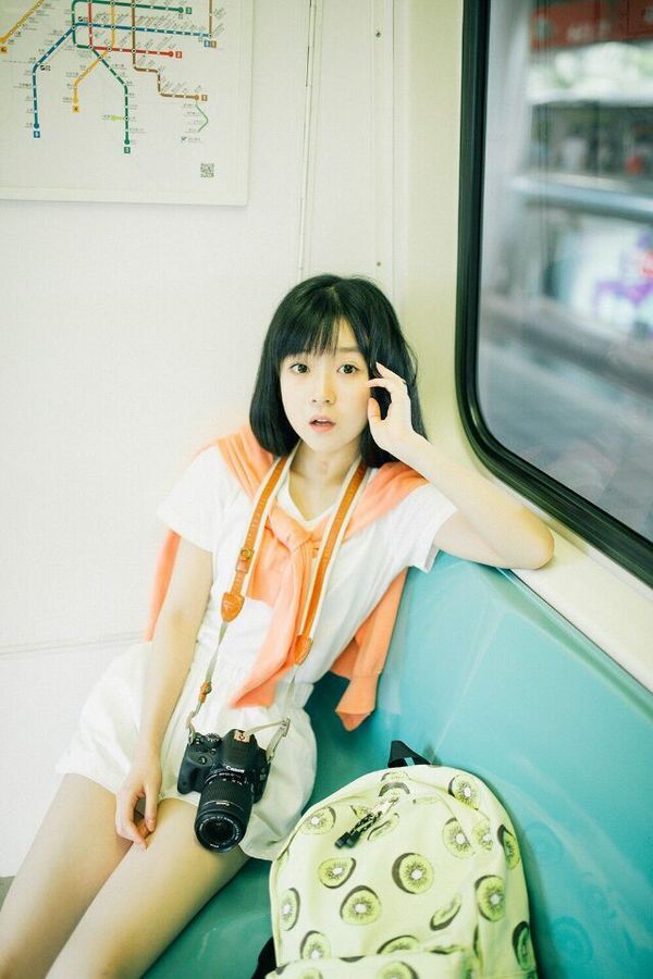 颠簸的余生美女摄影欣赏