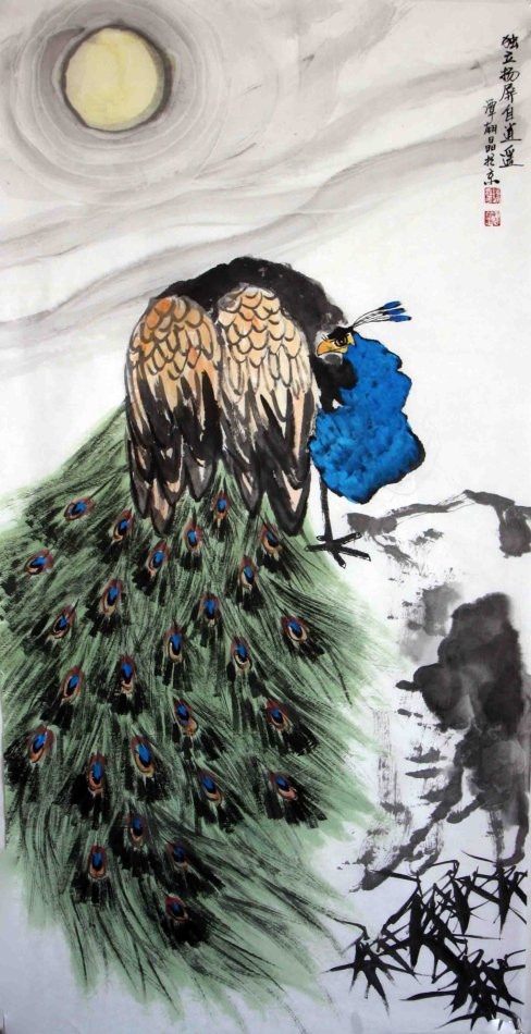 谭翃晶国画孔雀作品