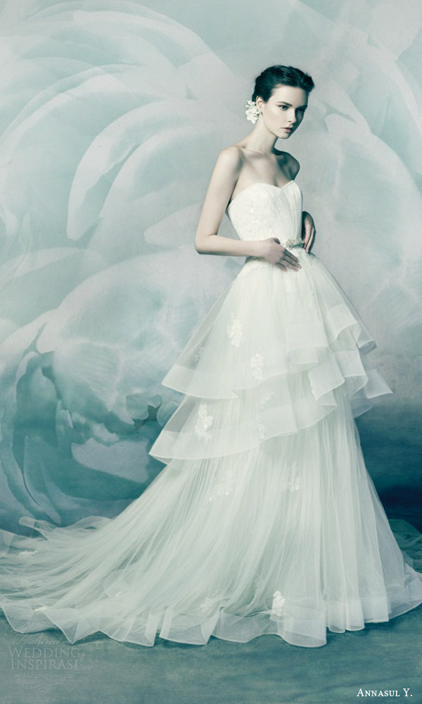 Annasul Y. 2024婚纱礼服系列