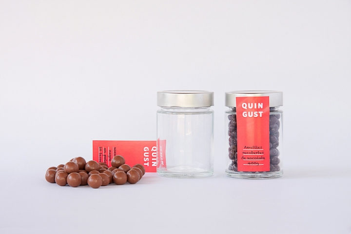 红色Quin Gust传统巧克力包装设计