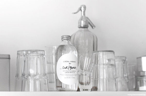 OUR/VODKA简洁伏特加包装