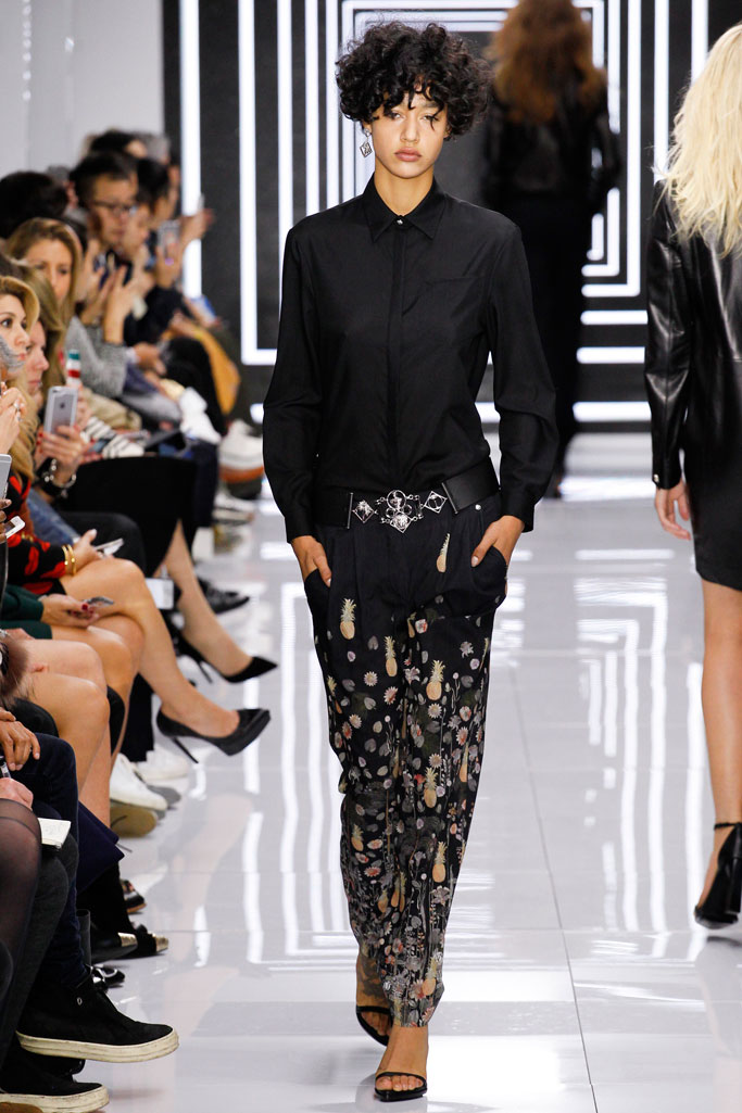 Versus Versace（范瑟丝）2024伦敦时装秀