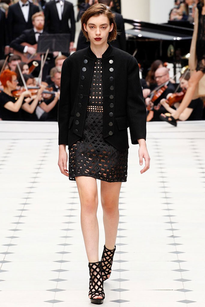 Burberry Prorsum（博柏利·珀松）2024伦敦时装秀