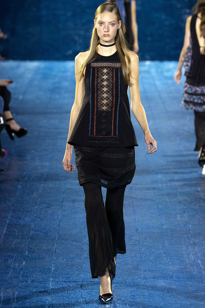 Mary Katrantzou（玛丽·卡特兰佐）2024伦敦时装秀