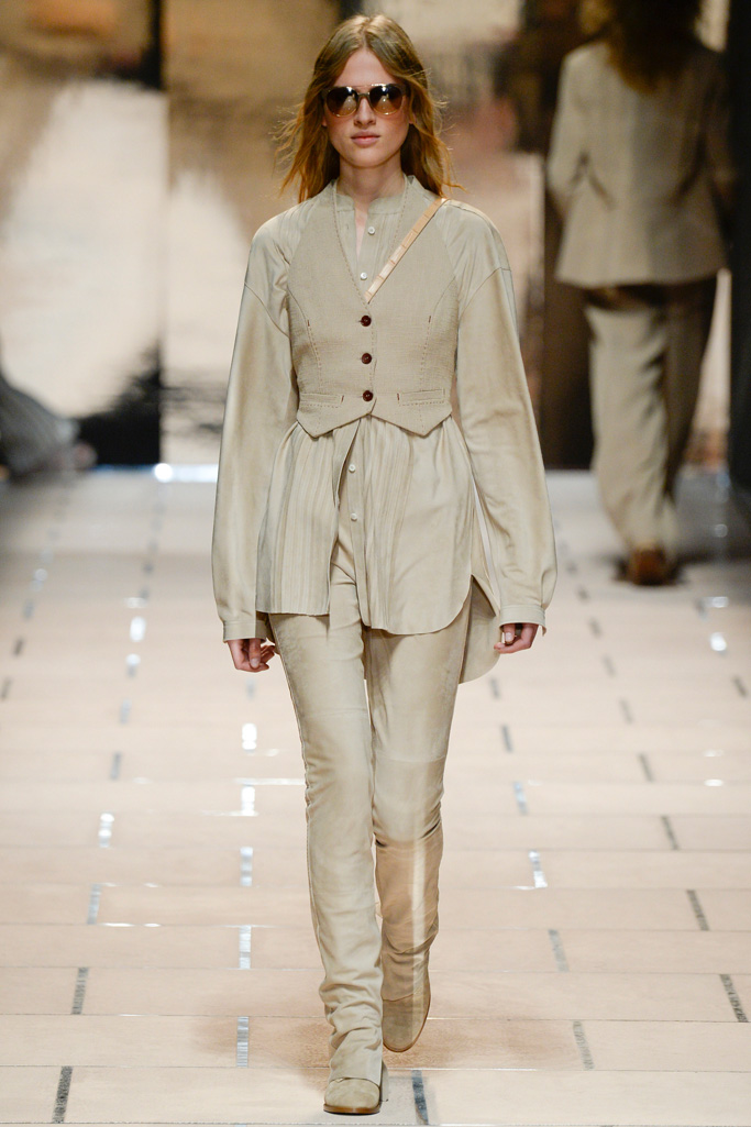 Trussardi（楚萨迪）2024春夏米兰时装秀