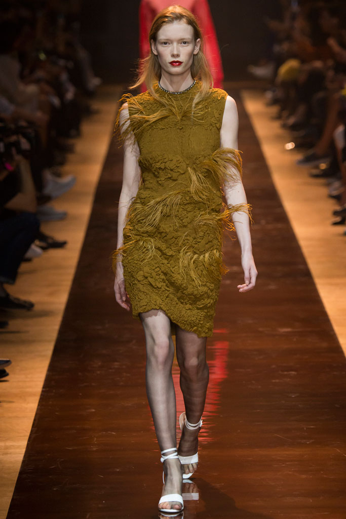 Nina Ricci（莲娜丽姿）2024巴黎时装秀