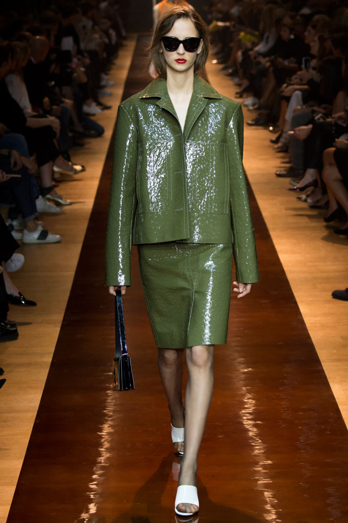 Nina Ricci（莲娜丽姿）2024巴黎时装秀