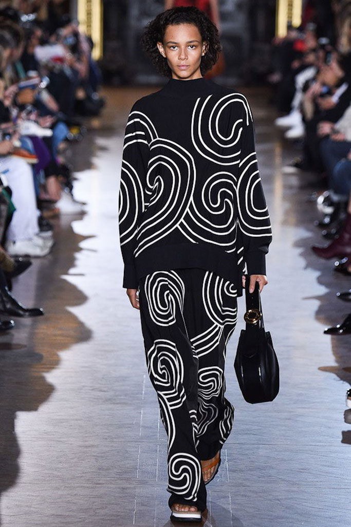 Stella McCartney 2024巴黎时装秀