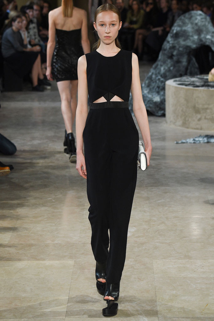 Iris van Herpen 2024春夏巴黎时装秀