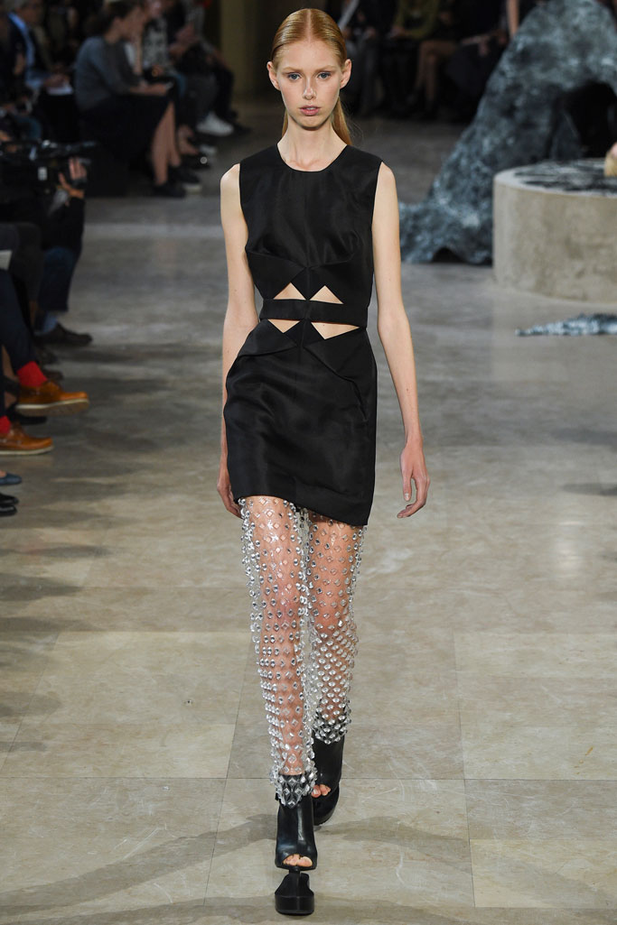 Iris van Herpen 2024春夏巴黎时装秀