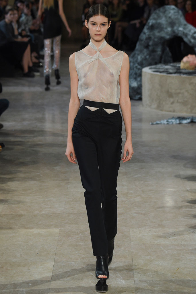 Iris van Herpen 2024春夏巴黎时装秀