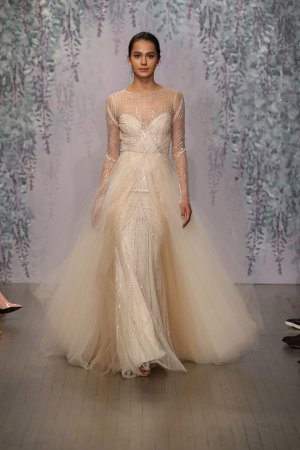 Monique Lhuillier 2024纽约婚纱周婚纱秀