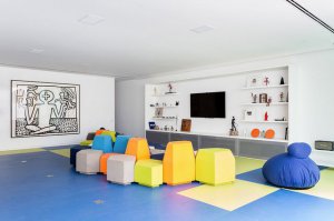巴西圣保罗玩具仓库 Toy House MM01