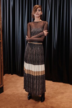 Max Mara（麦丝玛拉）2024 LookBook