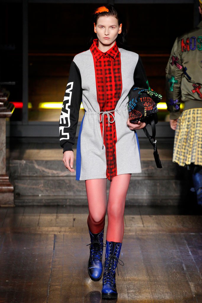 Moschino（莫斯奇诺）2024伦敦时装周男装秀