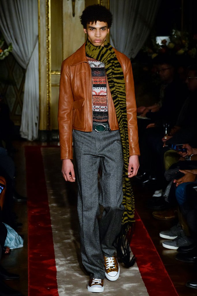 Roberto Cavalli（罗伯特·卡沃利）2024米兰时装周男装秀