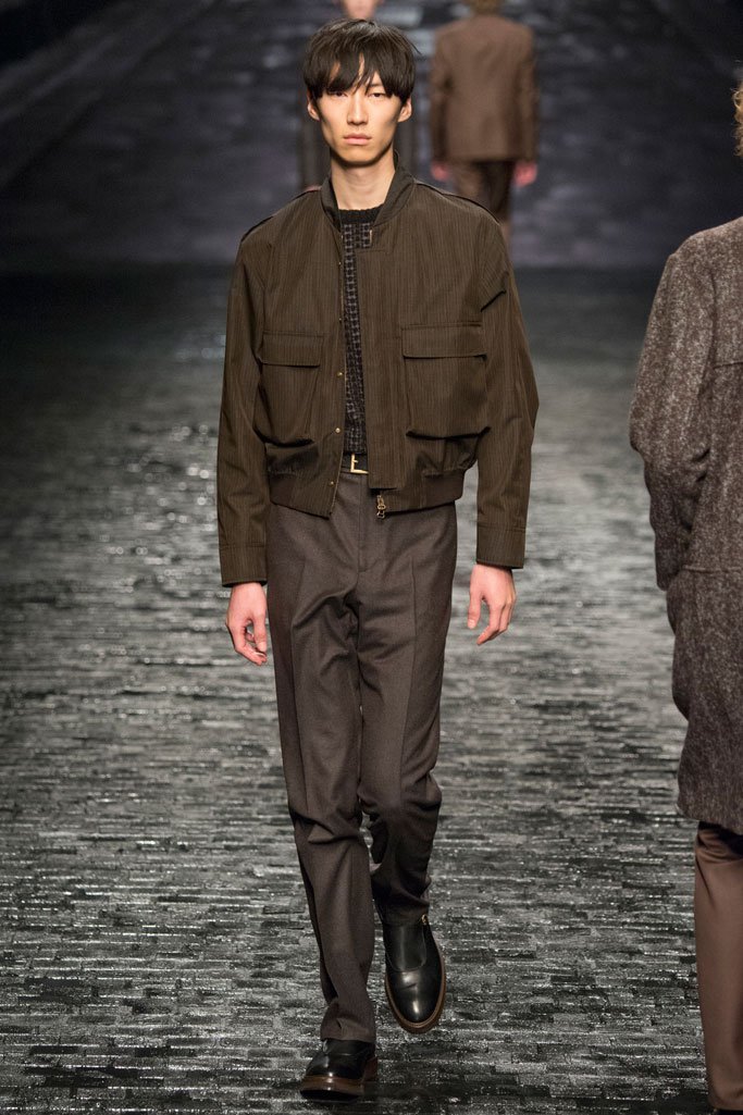 Corneliani（克莱利亚尼）2024米兰时装周男装秀
