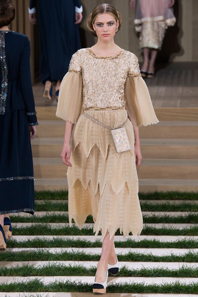Chanel（香奈儿）2024春夏巴黎时装周时装秀