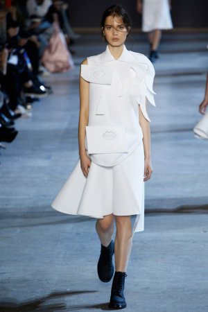 Viktor & Rolf（维果罗夫）2024时装发布会女装秀