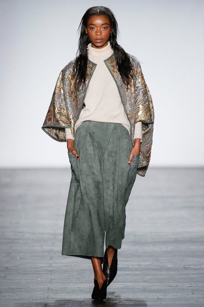 Vivienne Tam（谭燕玉）2024纽约时装周女装秀