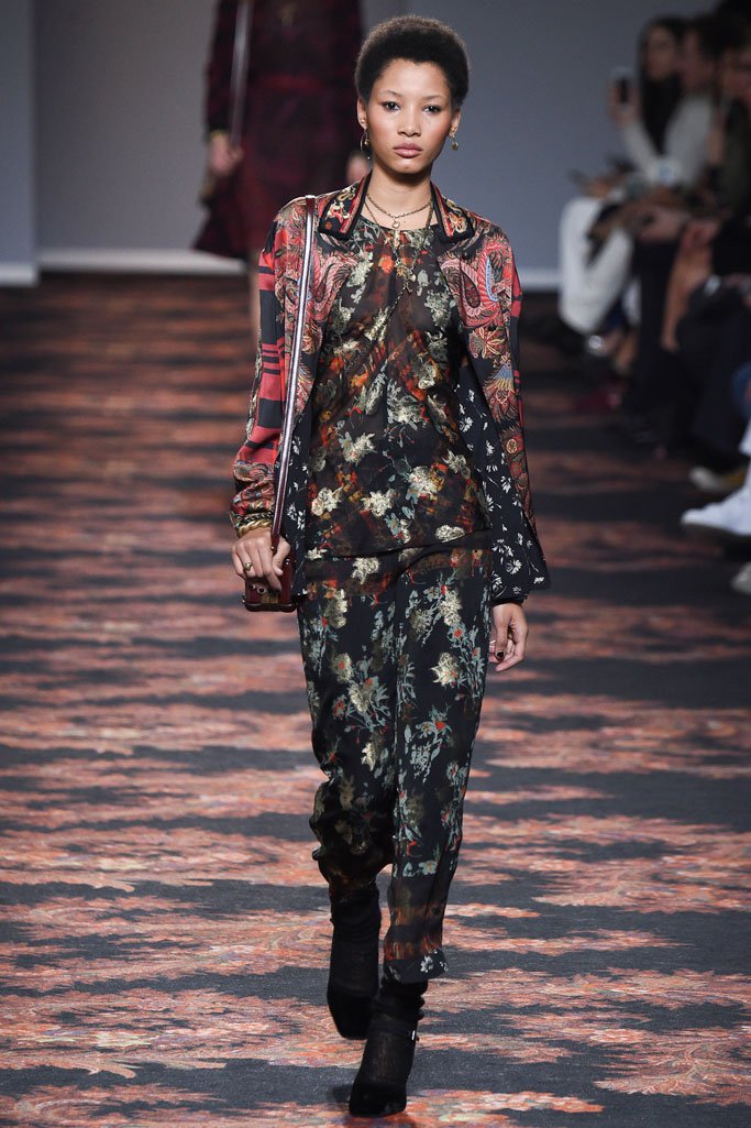 Etro（艾绰）2024米兰时装周女装秀