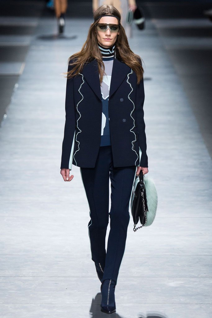 Versace（范思哲）2024米兰时装周女装秀