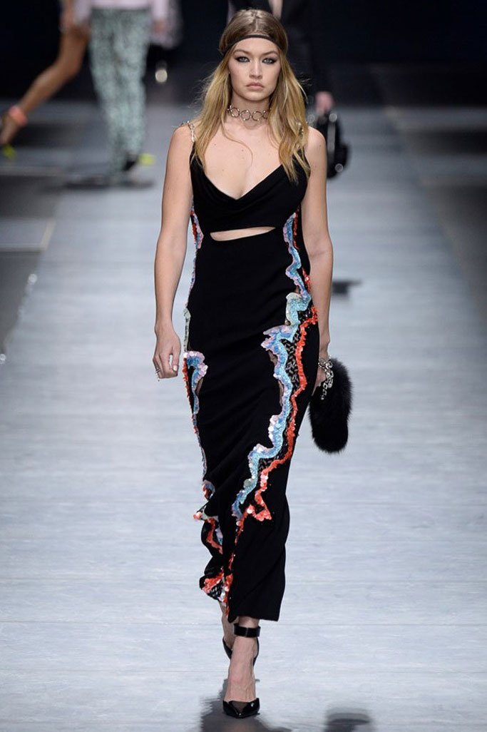 Versace（范思哲）2024米兰时装周女装秀
