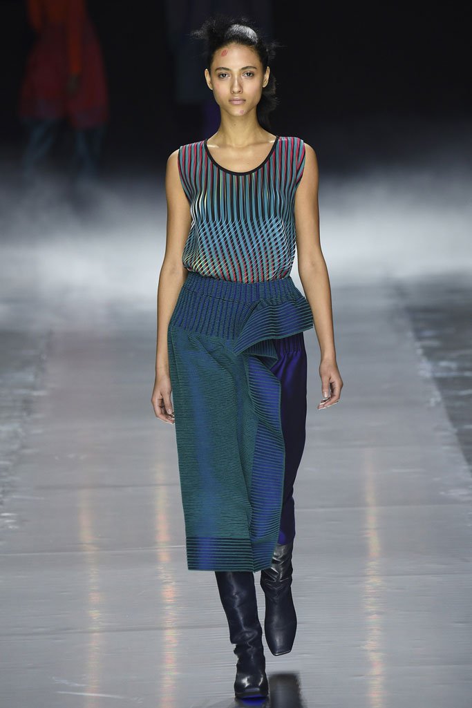 Issey Miyake（三宅一生）2024巴黎时装周女装秀