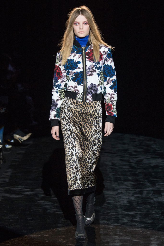 Emanuel Ungaro 2024巴黎时装周女装秀