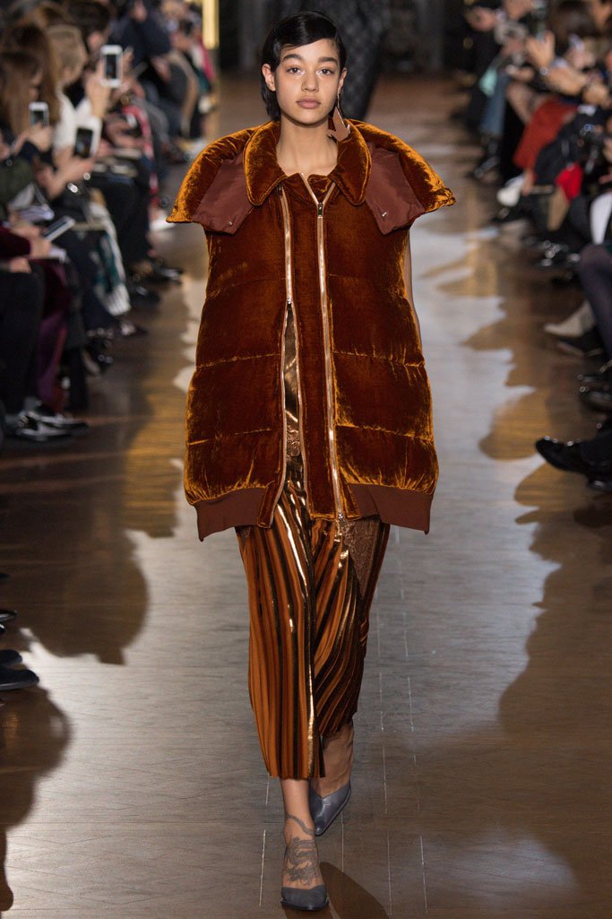 Stella McCartney 2024巴黎时装周女装秀