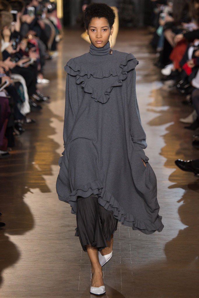 Stella McCartney 2024巴黎时装周女装秀