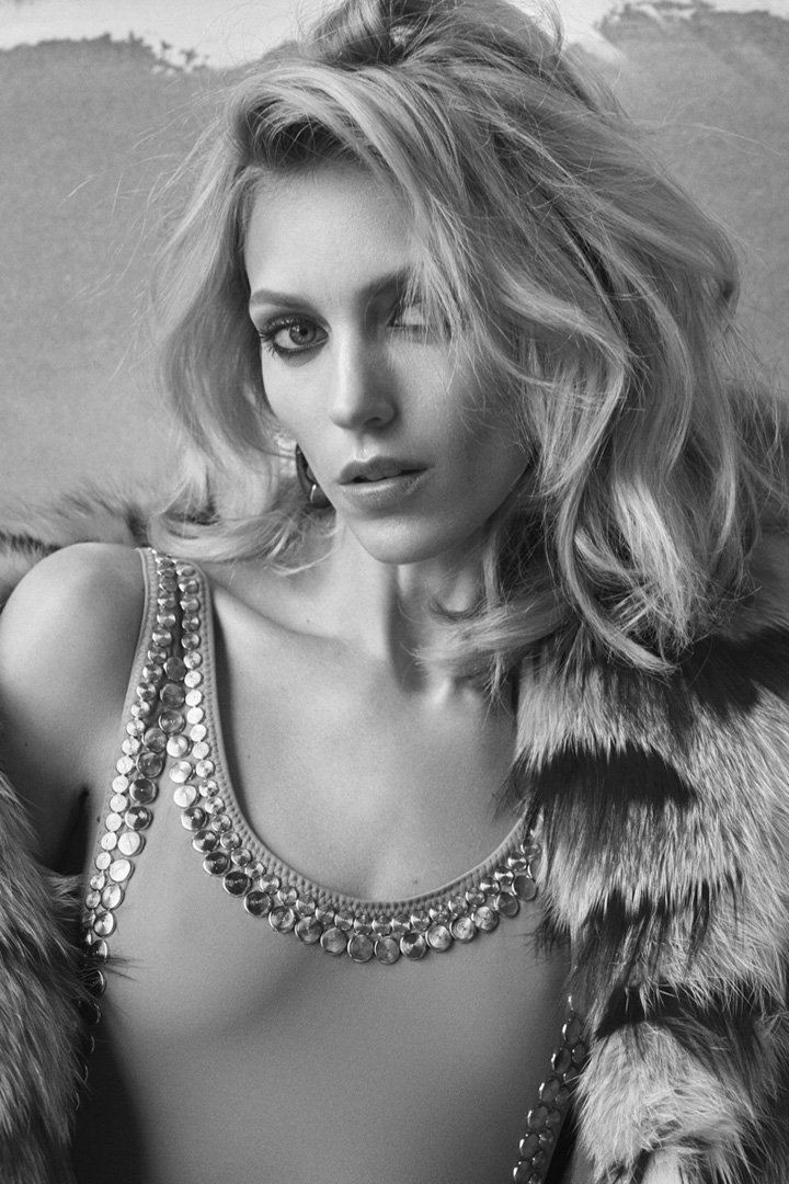 超模Anja Rubik演绎《El Pais Semanal》时尚杂志大片
