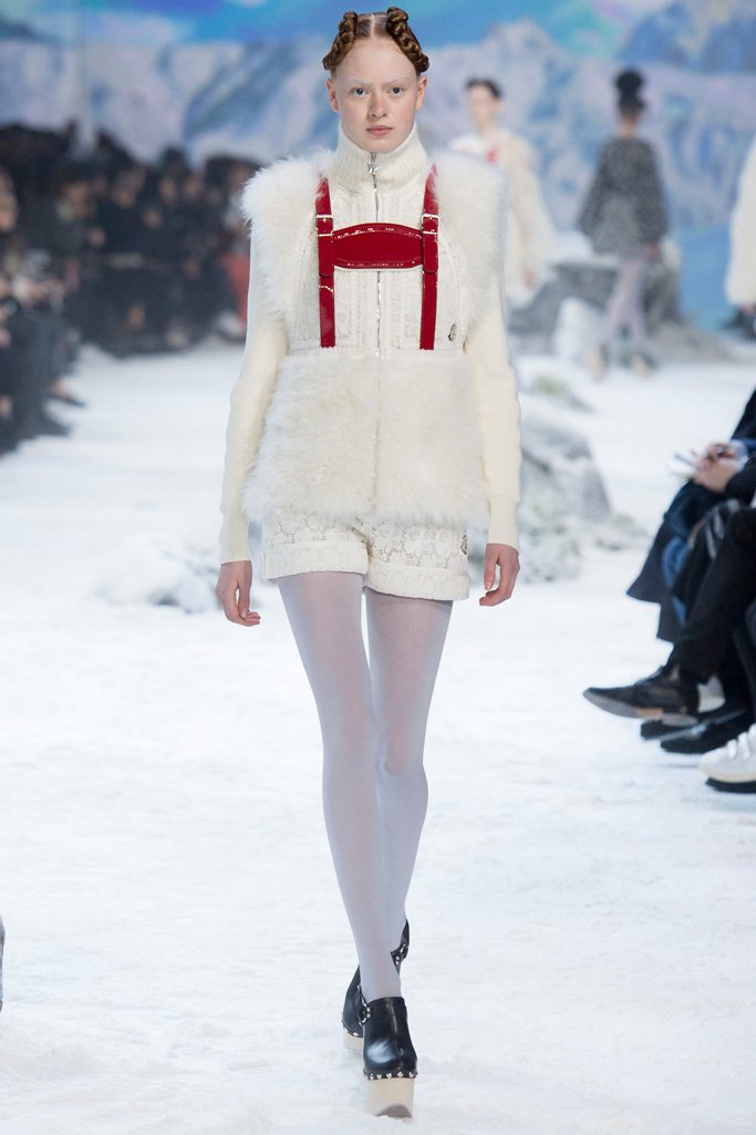 Moncler Gamme Rouge 2024巴黎时装周女装秀