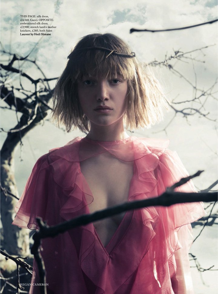 超模Lou Schoof演绎《Harper's Bazaar》欧美杂志时尚大片