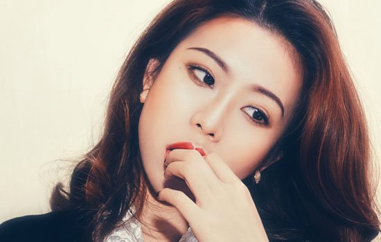 中式复古妆图片 红唇复古妆容教学