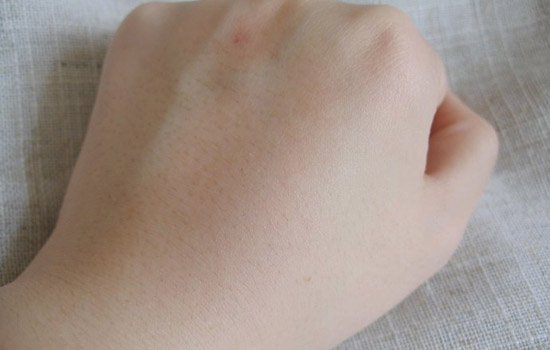 贝德玛卸妆水可以卸眼妆吗 看看测评效果就知道了